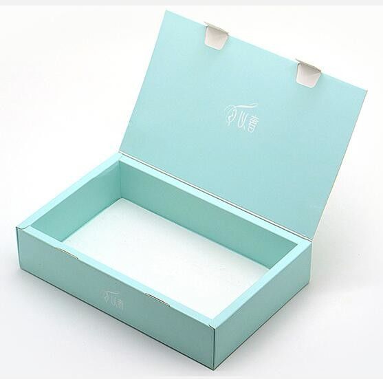 Matte Varnish 250gsm White Paper Printed Cosmetic Boxes