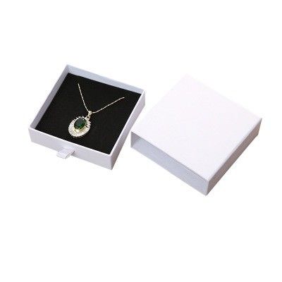 1200gsm Paperboard Jewelry Packaging Box With Velvet